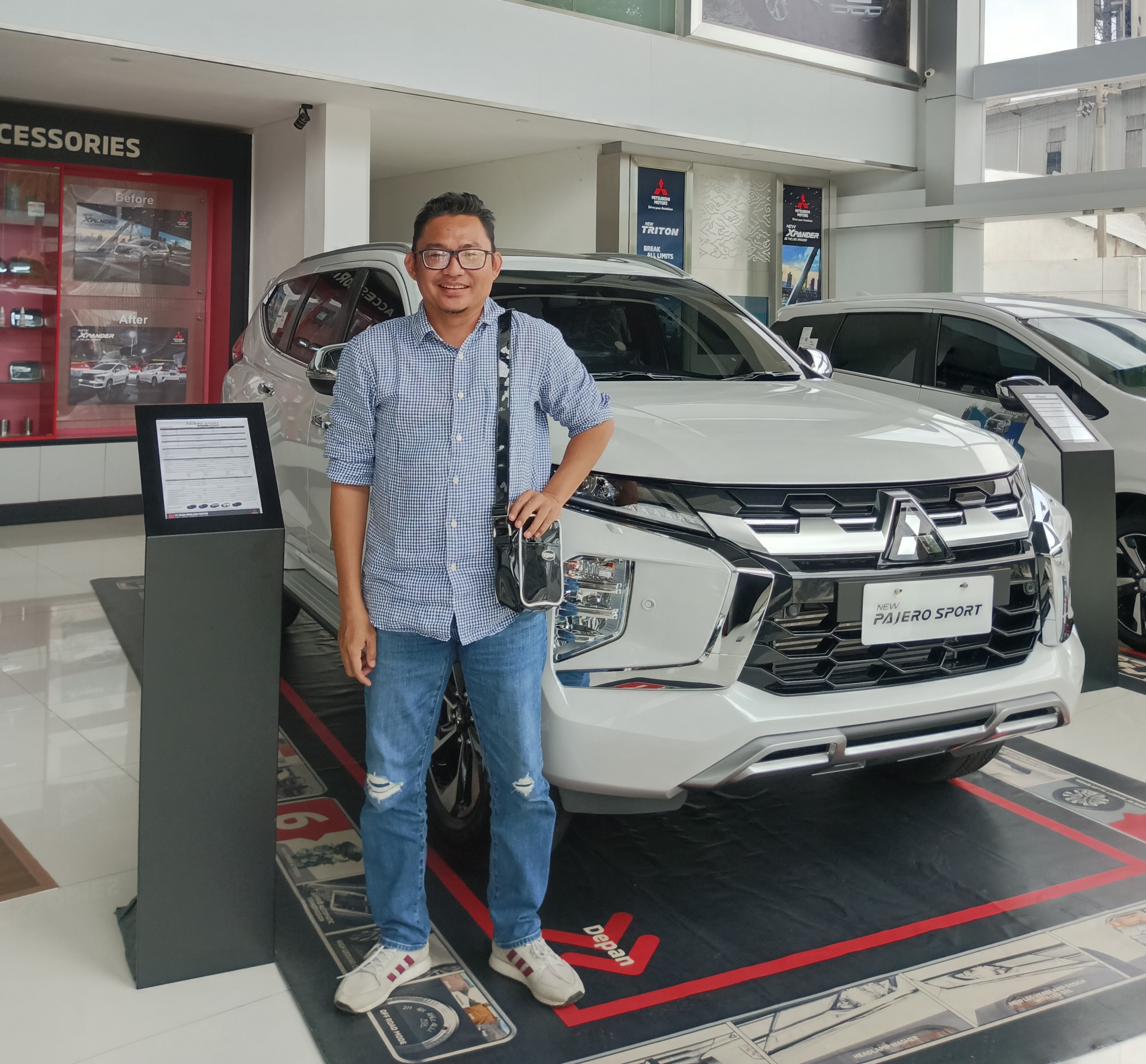 Sales Mitsubishi Lampung